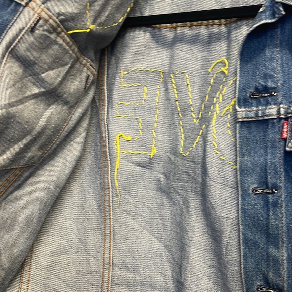 Boho Luxxe One of a kind Levi's Denim love Jacket with Patches - Picture 4 of 6